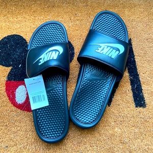 Nike men’s slides size 15